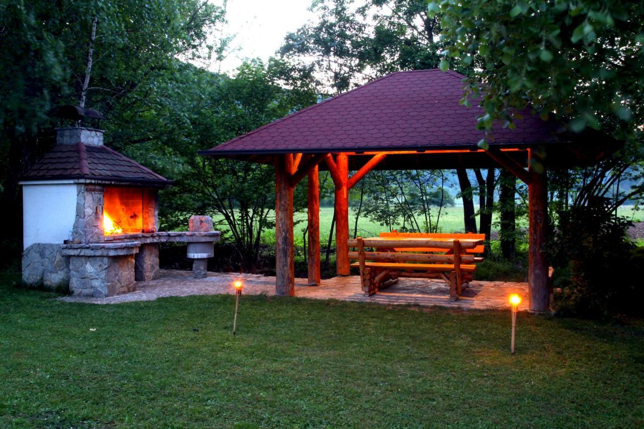 Home Eden Dobrenica Бихач Экстерьер фото